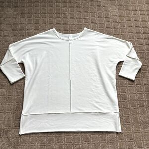 Spanx Perfect Length Top Dolman 3/4 Sleeve Women's Small White Cozy Oversized